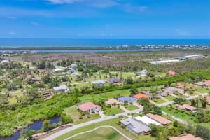 200 Arlington Dr, PLACIDA