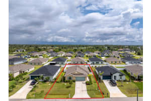 108 OAKWOOD COURT, ROTONDA WEST, FL 33947 - MLS#MFRD6142951