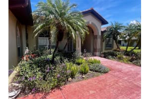 915 PARK PLACE DRIVE, ENGLEWOOD, FL 34223 - MLS#MFRD6143024