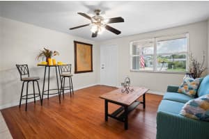 231 LAKEVIEW LANE, ENGLEWOOD, FL 34223 - MLS#MFRD6143025