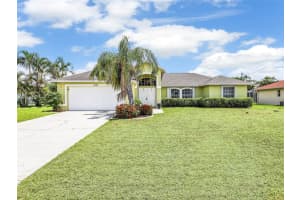1335 Se 12th St, CAPE CORAL