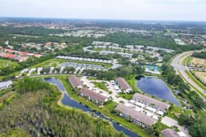 204 Silver Lake Dr #205, VENICE