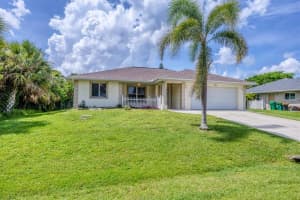 18695 KERRVILLE CIRCLE, PORT CHARLOTTE, FL 33948 - MLS#MFRD6143179