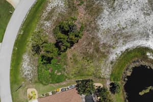 17 MEDALIST WAY, ROTONDA WEST, FL 33947 - MLS#MFRD6143278
