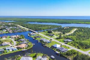 9349 St Paul Dr, PORT CHARLOTTE