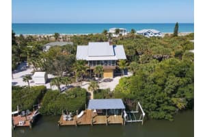480 GULF BOULEVARD, PLACIDA, FL 33946 Sold 09/10/25