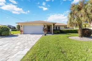 5 Sportsman Ct, ROTONDA WEST