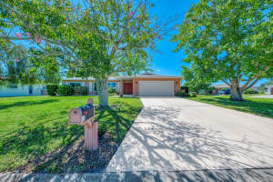 526 OXFORD DRIVE, VENICE, FL 34293 - MLS#MFRD6143834