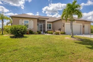 15077 ACORN CIRCLE, PORT CHARLOTTE, FL 33981 - MLS#MFRD6143892