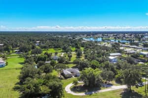 1135 Range Rd, ENGLEWOOD
