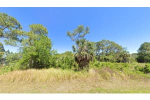 568 MERIDAN AVENUE, PORT CHARLOTTE, FL 33952 Sold 03/04/26