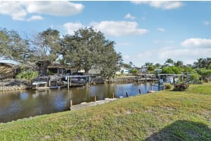 560 SANDLOR DRIVE, ENGLEWOOD, FL 34223 - MLS#MFRD6144309