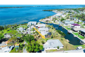 352 OAK STREET, ENGLEWOOD, FL 34223 - MLS#MFRD6144347