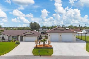 11101 SANDRIFT AVENUE, ENGLEWOOD, FL 34224 - MLS#MFRD6144353