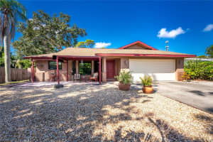 660 BROADWAY STREET, ENGLEWOOD, FL 34223 - MLS#MFRD6144393