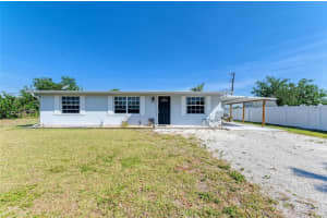 1160 Sharlo Cir, ENGLEWOOD