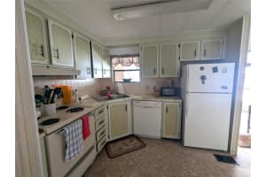 2100 KINGS HIGHWAY, PORT CHARLOTTE, FL 33980 Sold 12/17/25