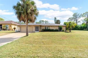 76 Cory St, PORT CHARLOTTE 76 Cory St, PORT CHARLOTTE