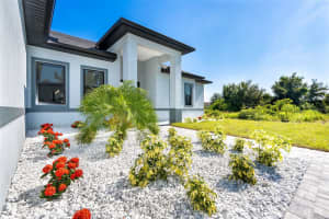 11042 CARNEGIE AVENUE, ENGLEWOOD, FL 34224 - MLS#MFRD6144755