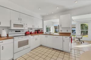 604 CHESTNUT LANE, ENGLEWOOD, FL 34223 - MLS#MFRD6144776