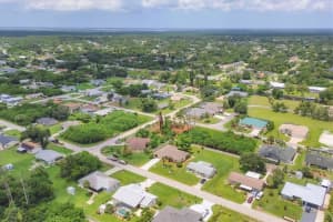 948 ANDREWS AVENUE, PORT CHARLOTTE, FL 33948 - MLS#MFRD6144886