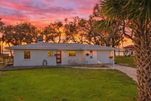 918 EDGEWATER DRIVE, ENGLEWOOD, FL 34223 - MLS#MFRD6145386