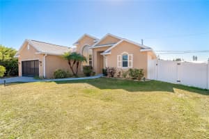 521 GROVE AVENUE, PORT CHARLOTTE, FL 33952 - MLS#MFRD6145394