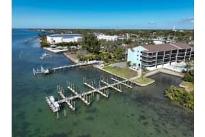 53 BAY HEIGHTS AVENUE, ENGLEWOOD, FL 34223 - MLS#MFRD6145537