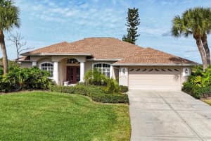 42 MEDALIST LANE, ROTONDA WEST, FL 33947 - MLS#MFRD6145625