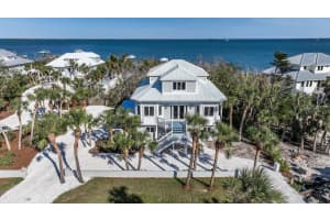9 Peekins Cove Dr, BOCA GRANDE