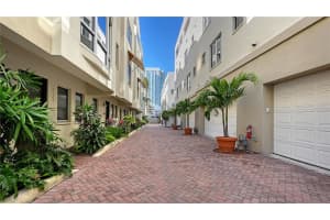 235 COCOANUT AVENUE, SARASOTA, FL 34236 - MLS#MFRD6145929