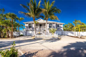 2845 BEACH ROAD, ENGLEWOOD, FL 34223 - MLS#MFRD6145953