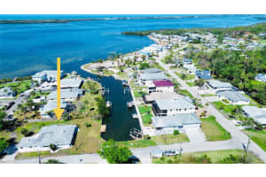 352 OAK STREET, ENGLEWOOD, FL 34223 - MLS#MFRD6145961