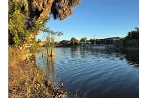 15512 LAKELAND CIRCLE, PORT CHARLOTTE, FL 33981 - MLS#MFRD6146031