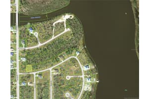 16024 LA BARGE CIRCLE, PORT CHARLOTTE, FL 33981 - MLS#MFRD6146042
