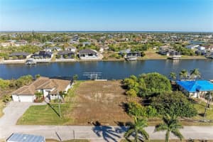 8282 TRACY CIRCLE, PORT CHARLOTTE, FL 33981 Sold 02/25/26