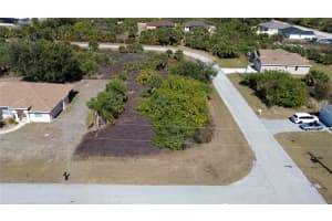 13460 CEDAR CITY AVENUE, PORT CHARLOTTE, FL 33981 - MLS#MFRD6146098