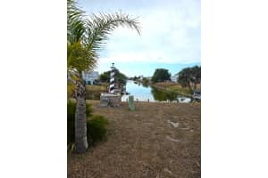 1480 Blue Heron Dr, ENGLEWOOD 1480 Blue Heron Dr, ENGLEWOOD