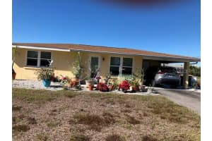 1070 Lampp Dr, ENGLEWOOD