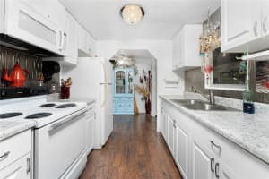 327 CALLE LIANA, ENGLEWOOD, FL 34224 Sold 03/30/26