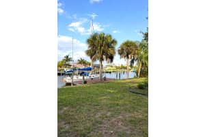14976 LYNEBURG AVENUE, PORT CHARLOTTE, FL 33981 - MLS#MFRD6146338