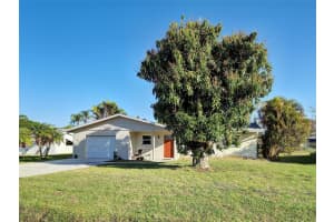 836 Stewart St, ENGLEWOOD