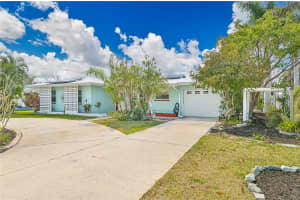 5246 SUNNYBROOK COURT, CAPE CORAL, FL 33904 - MLS#MFRD6146480