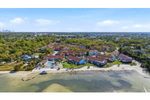 4230 36TH AVENUE, ST PETERSBURG, FL 33701 - MLS#MFRD6146555