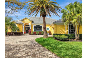 18 SAINT CROIX WAY, ENGLEWOOD, FL 34223 - MLS#MFRD6146567