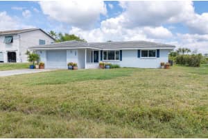 130 CRESTVIEW DRIVE, ENGLEWOOD, FL 34223 - MLS#MFRD6146593