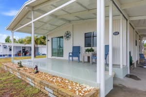 240 VIA DE LUNA, ENGLEWOOD, FL 34224 - MLS#MFRD6146764