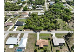 2340 FINTONROD STREET, PORT CHARLOTTE, FL 33948 - MLS#MFRD6146790
