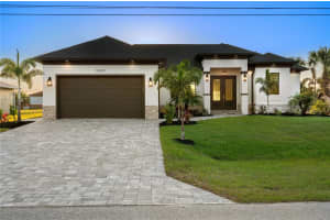 10401 Sunday Dr, PORT CHARLOTTE