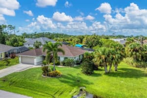 2555 DIXON TERRACE, PORT CHARLOTTE, FL 33981 - MLS#MFRD6146868